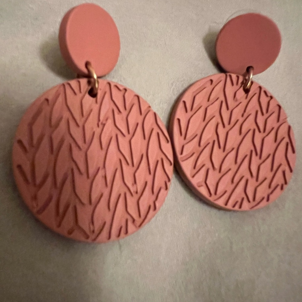 Fall inspired earrings - Picture 3 of 5